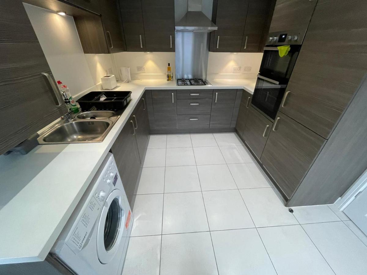 Large Bright King Sized - Short Walk From Cc Guest house Manchester